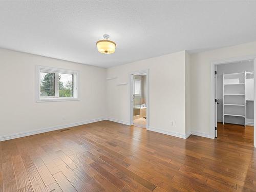 9654 83 Avenue, Edmonton, AB - Indoor Photo Showing Other Room