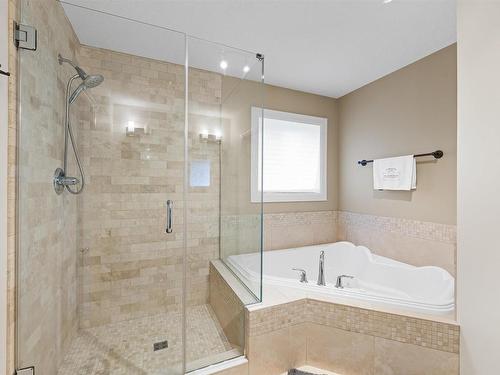 9654 83 Avenue, Edmonton, AB - Indoor Photo Showing Bathroom