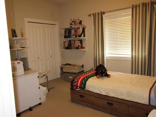 201 5401 37A Avenue, Wetaskiwin, AB - Indoor Photo Showing Bedroom