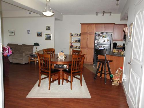 201 5401 37A Avenue, Wetaskiwin, AB - Indoor Photo Showing Dining Room