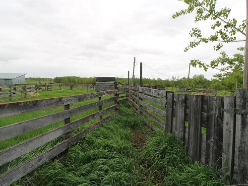 Hwy 777 (Rr 15) 263 Twp Rd, Rural Lac Ste. Anne County, AB 