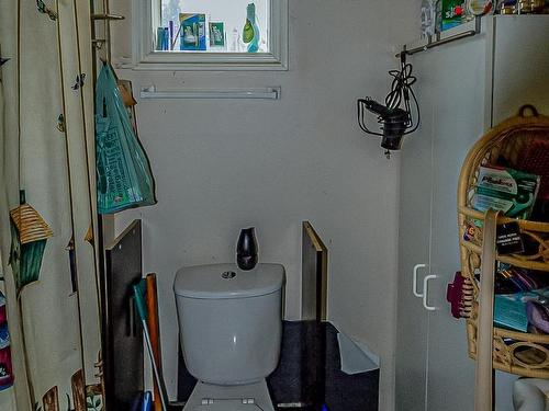 4410 50 Avenue, Myrnam, AB - Indoor Photo Showing Bathroom