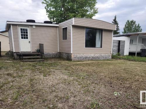 5004 49 St, Dewberry, AB 