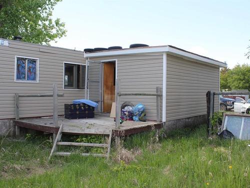 5004 49 St, Dewberry, AB 