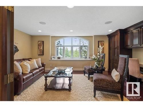 484 52304 Rge Rd 233, Rural Strathcona County, AB - Indoor Photo Showing Living Room