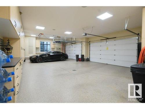 484 52304 Rge Rd 233, Rural Strathcona County, AB - Indoor Photo Showing Garage