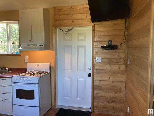 220 56225 Rng Rd 43, Rural St. Paul County, AB - Indoor Photo Showing Kitchen