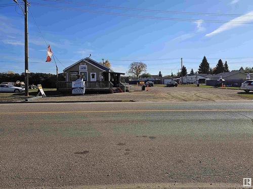 5123 47 St, Mannville, AB 