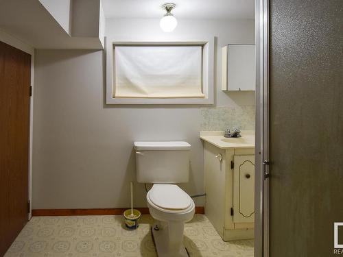 53203A Rge Rd 40A, Rural Parkland County, AB - Indoor Photo Showing Bathroom