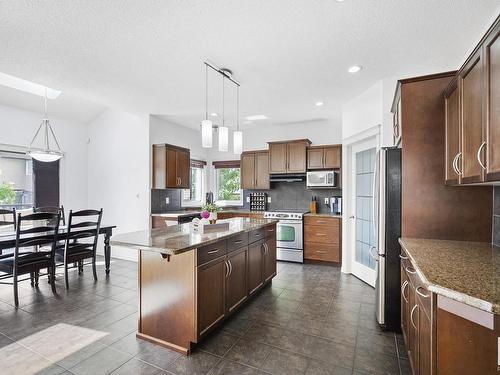 452 Crimson Dr, Sherwood Park, AB 