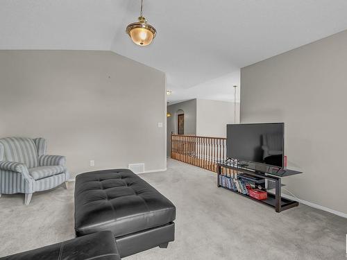 621 Hodgson Rd Nw, Edmonton, AB 