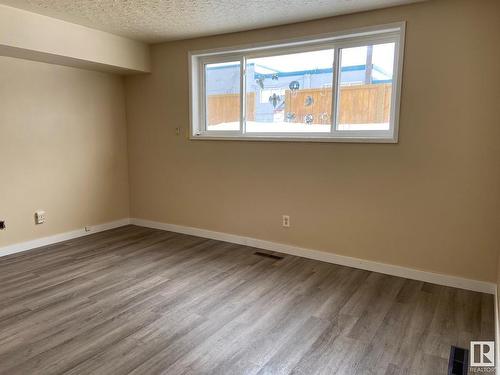 13007 83 Street, Edmonton, AB 