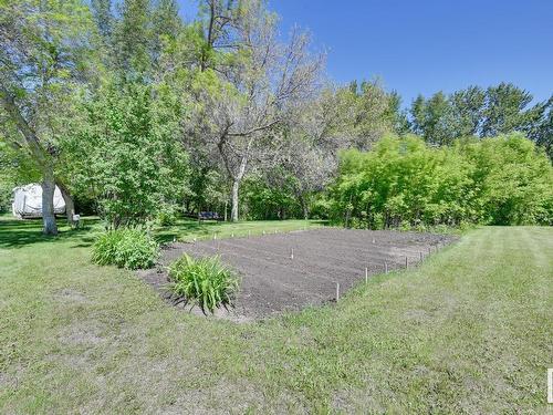 22530 Lamoureux Dr, Rural Sturgeon County, AB 