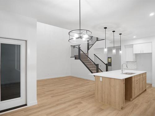 4934 Kinney Road, Edmonton, AB - Indoor Photo Showing Kitchen