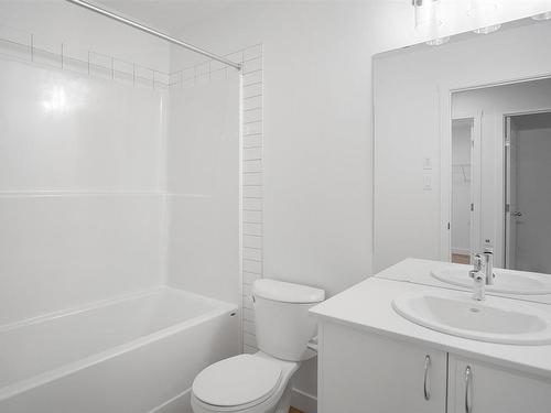 4934 Kinney Road, Edmonton, AB - Indoor Photo Showing Bathroom