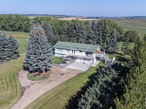 21424 Hwy 605, Rural Camrose County, AB 