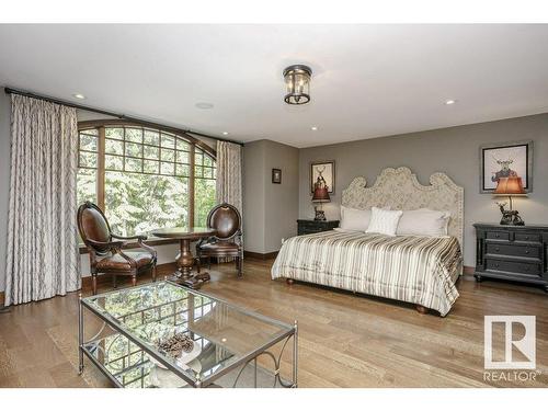 5 Donsdale Crescent, Edmonton, AB - Indoor Photo Showing Bedroom