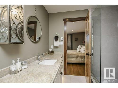 5 Donsdale Crescent, Edmonton, AB - Indoor Photo Showing Bathroom