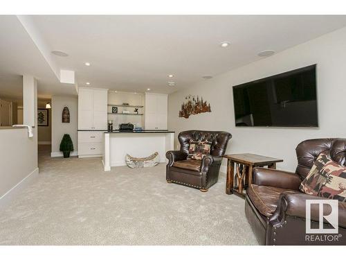 5 Donsdale Crescent, Edmonton, AB - Indoor Photo Showing Other Room