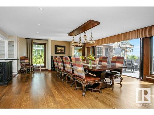 5 Donsdale Crescent, Edmonton, AB - Indoor Photo Showing Dining Room