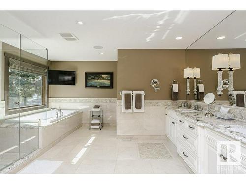 5 Donsdale Crescent, Edmonton, AB - Indoor Photo Showing Bathroom