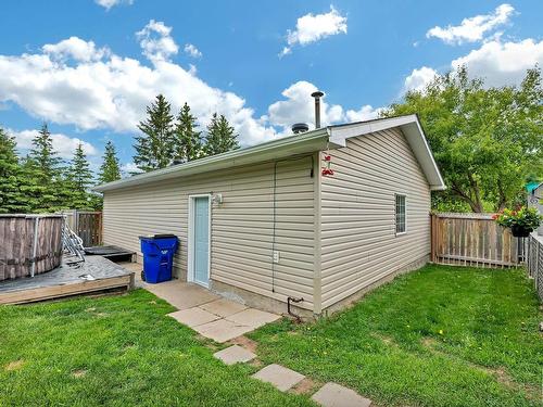 16 Gibbonslea Drive, Rural Sturgeon County, AB 