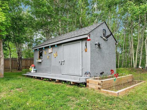 16 Gibbonslea Drive, Rural Sturgeon County, AB 