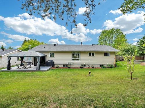 16 Gibbonslea Drive, Rural Sturgeon County, AB 