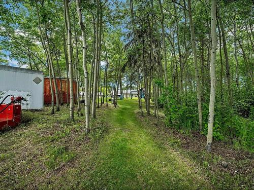 16 Gibbonslea Drive, Rural Sturgeon County, AB 