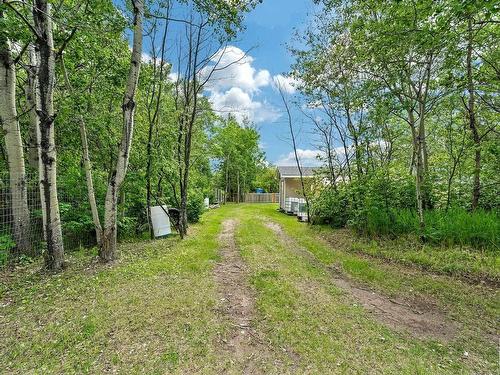 16 Gibbonslea Drive, Rural Sturgeon County, AB 