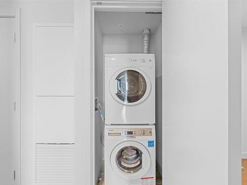 3310 10360 102 Street, Edmonton, AB - Indoor Photo Showing Laundry Room