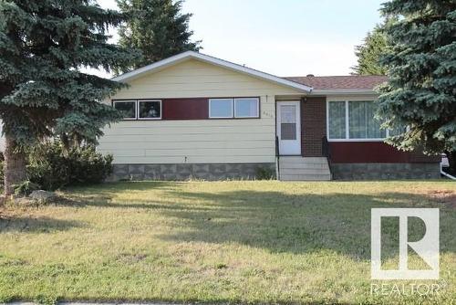 5010 55 Av, Elk Point, AB 