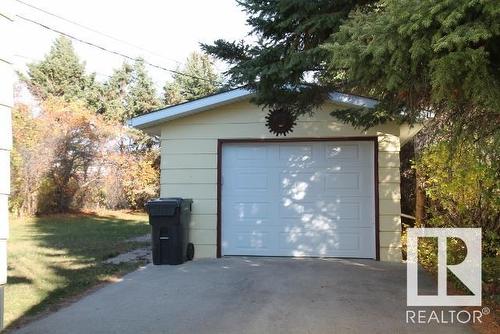 5010 55 Av, Elk Point, AB 