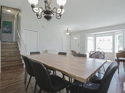 19040 71 Av Nw, Edmonton, AB 