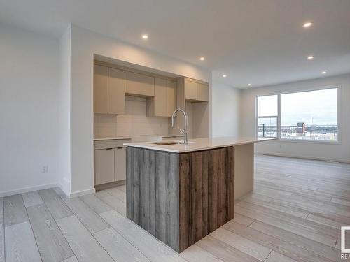 14 5 Rondeau Drive, St. Albert, AB - Indoor Photo Showing Kitchen