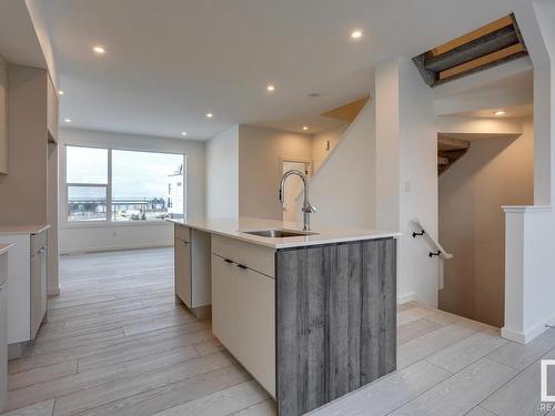 14 5 Rondeau Drive, St. Albert, AB - Indoor Photo Showing Kitchen