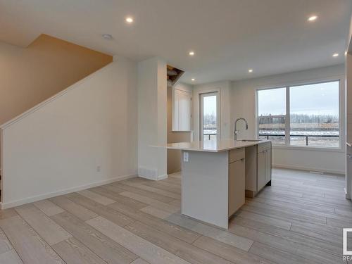 14 5 Rondeau Drive, St. Albert, AB - Indoor Photo Showing Kitchen