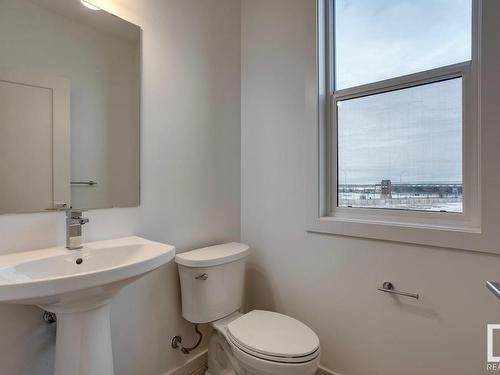 14 5 Rondeau Drive, St. Albert, AB - Indoor Photo Showing Bathroom