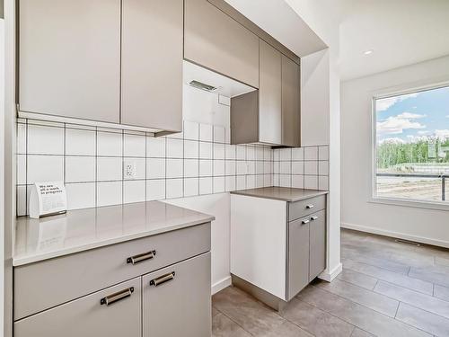 2 5 Rondeau Drive, St. Albert, AB - Indoor Photo Showing Kitchen