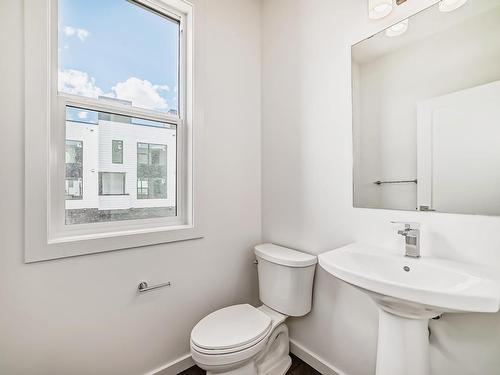 2 5 Rondeau Drive, St. Albert, AB - Indoor Photo Showing Bathroom