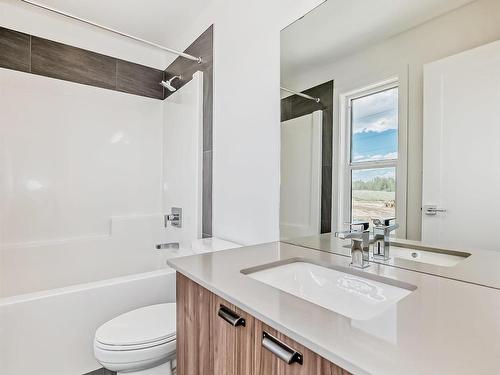 2 5 Rondeau Drive, St. Albert, AB - Indoor Photo Showing Bathroom