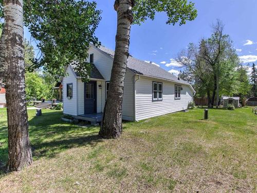 141 8 St, Rural Parkland County, AB 