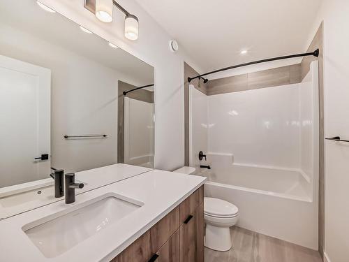 1512 Ainslie Place, Edmonton, AB - Indoor Photo Showing Bathroom