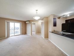 #309 18122 77 ST NW  Edmonton, AB T5Z 0N7