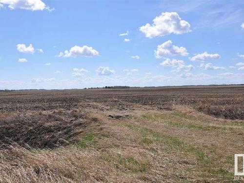 Rr 261 Twp Rd 570, Rural Sturgeon County, AB 