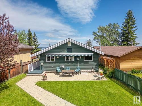 531 Poplar Bay, Rural Wetaskiwin County, AB 