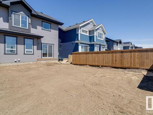 22353 92A Av Nw Nw, Edmonton, AB 