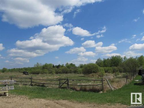 Rr 204 Hwy 661, Rural Thorhild County, AB 