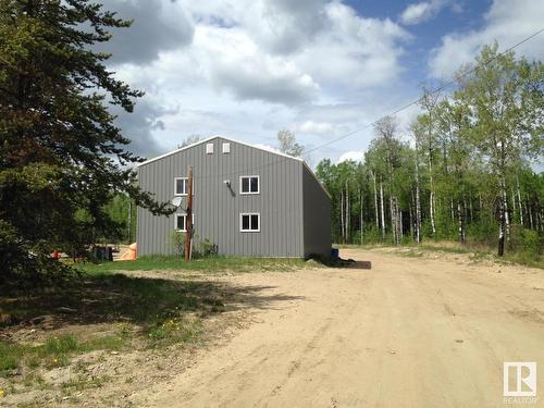 174 Pine Ln, Conklin, AB 