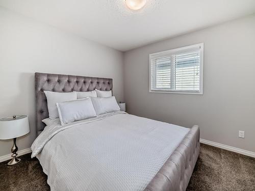 2066 Redtail Cm Nw, Edmonton, AB 